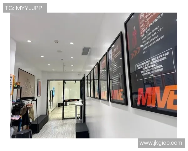 街舞战术解析深圳街舞队的阵地战术与团队协作策略